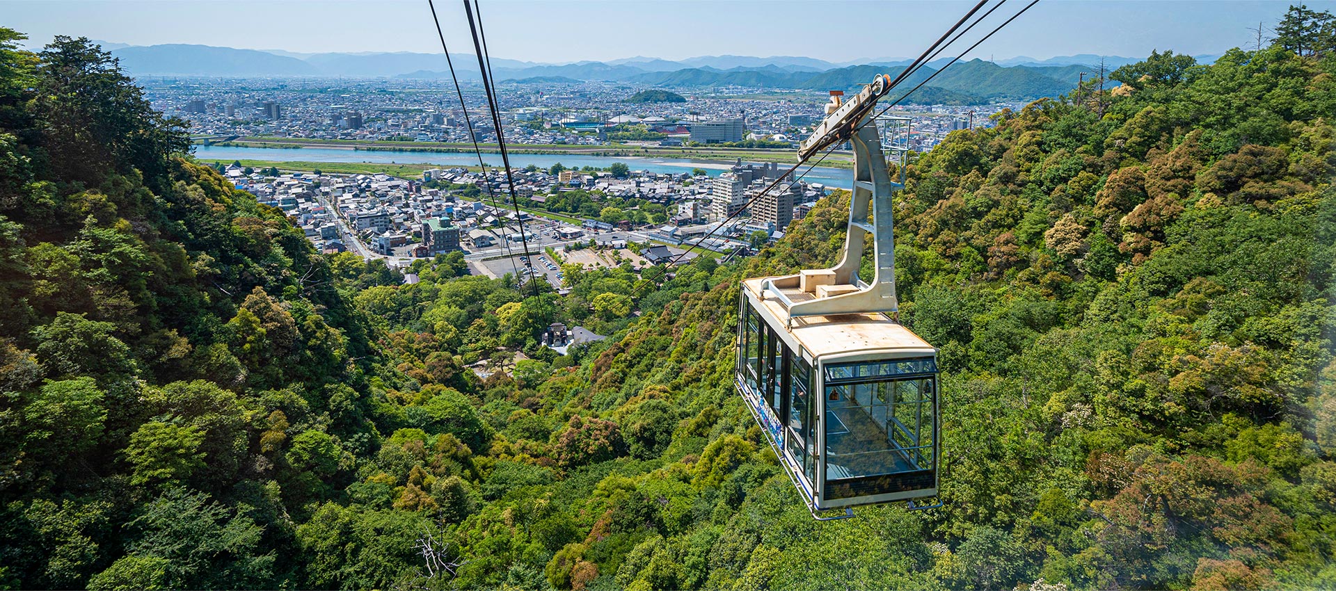 ぎふ金華山ロープウェー | 岐阜城やリス村へのアクセスにも